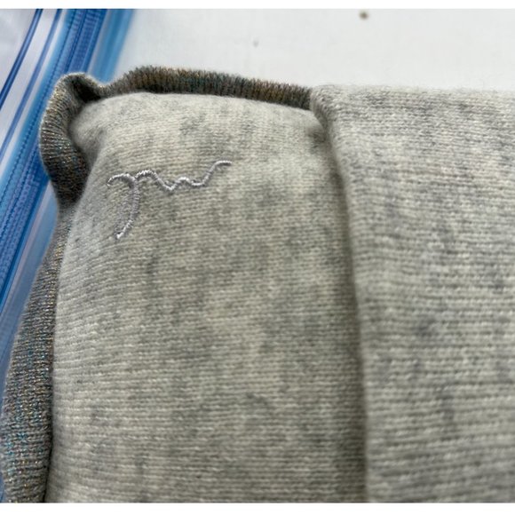 Morgan Lane 100% Cashmere travel pillow - Picture 2 of 10